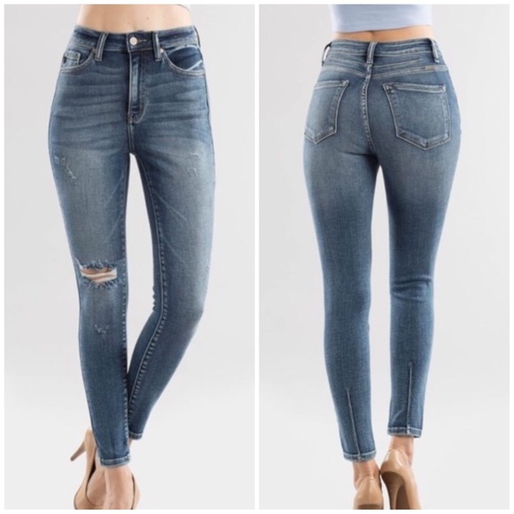 High Rise Booty For Days medium wash skinny jeans - Picture 6 of 7